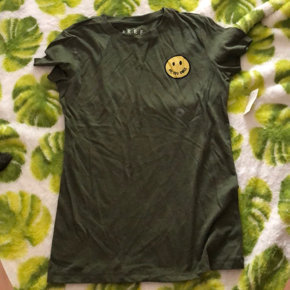 fitted t-shirt